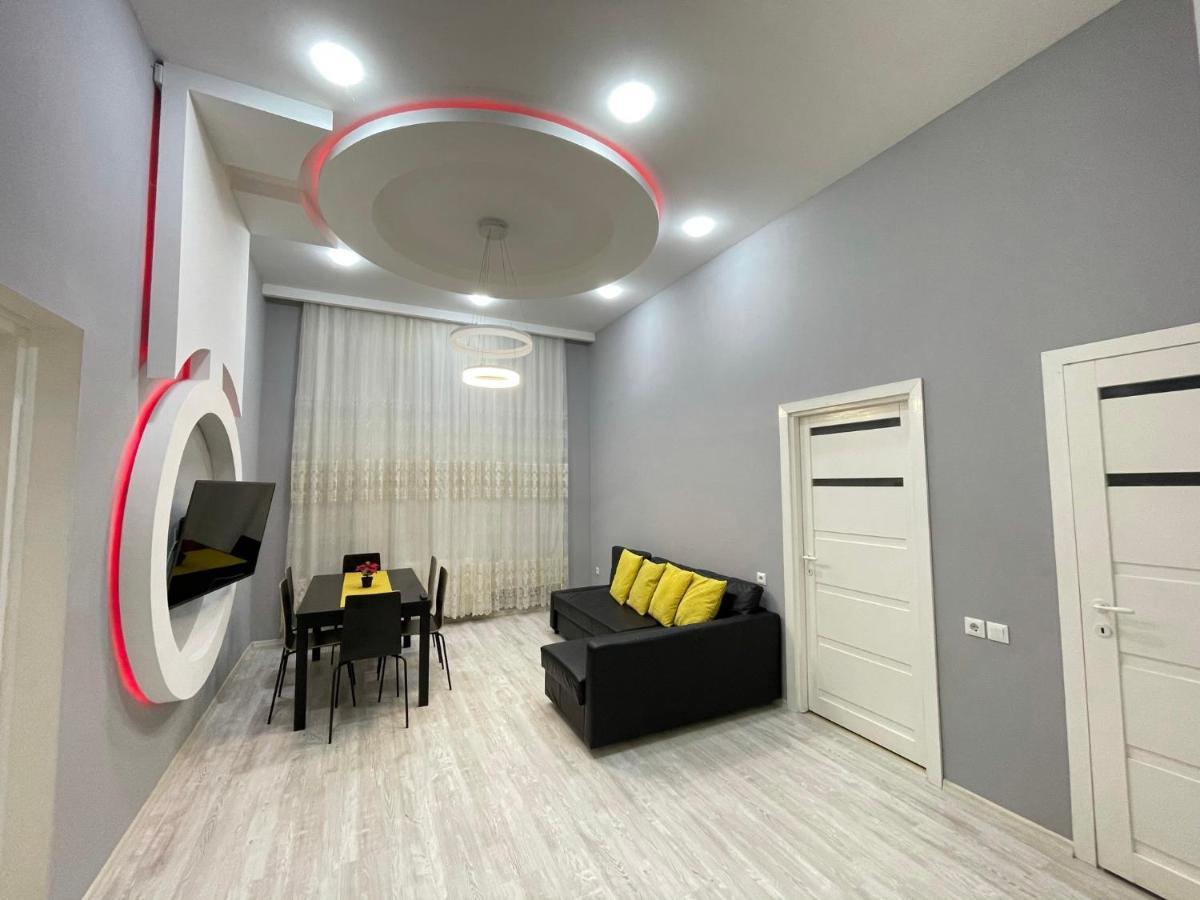 Deluxe Sapphire Residency - 4 Bedrooms Budapest Bagian luar foto