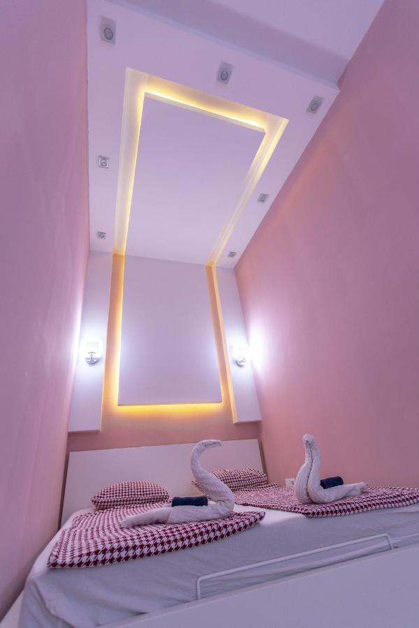 Deluxe Sapphire Residency - 4 Bedrooms Budapest Bagian luar foto